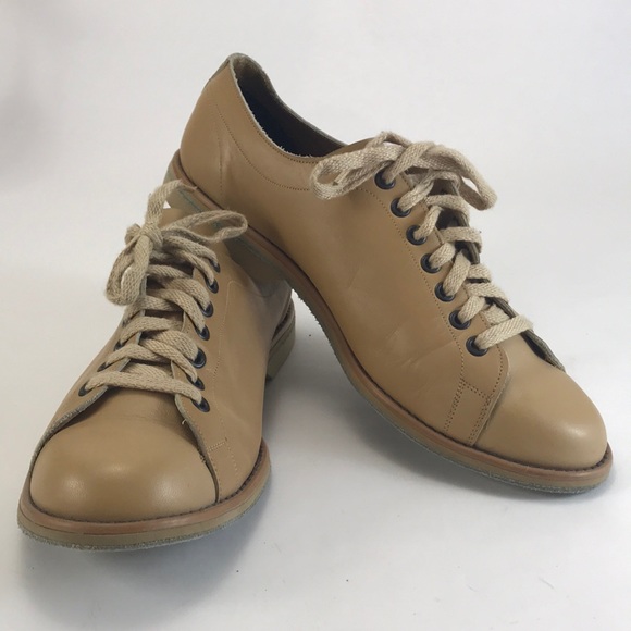 Hitchcock Other - Vintage 70s Tan Hitchcock Bowling Shoes